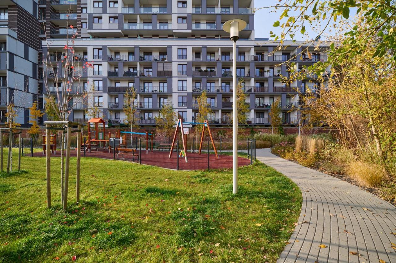 Apartment Wroclaw Krakowska With Balcony And Free Garage By Noclegi Renters Екстериор снимка