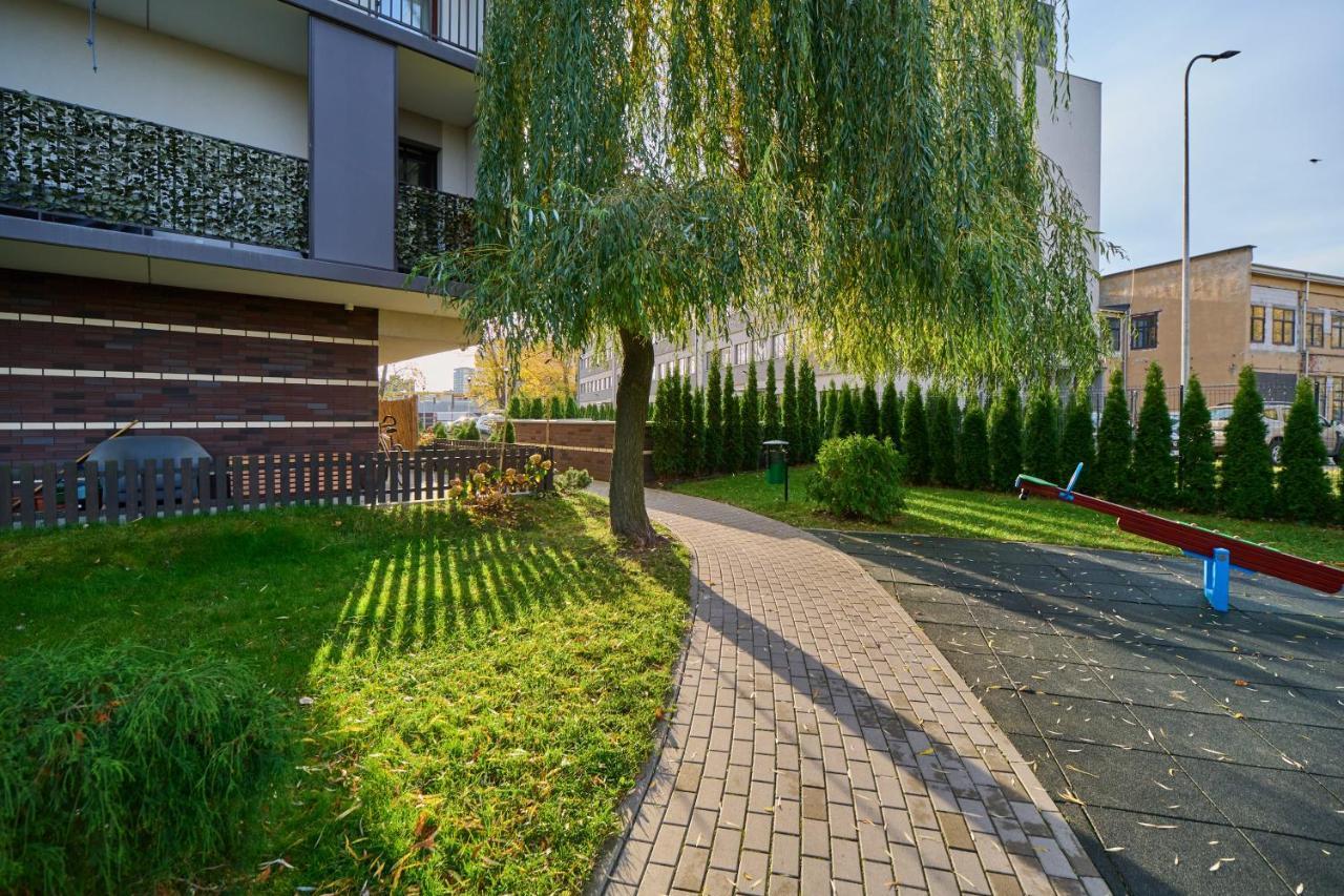 Apartment Wroclaw Krakowska With Balcony And Free Garage By Noclegi Renters Екстериор снимка